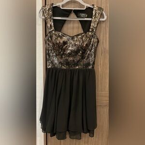 Guess Womens Black/ Gold Sequins Formal Open Back ZIP Up Dress Size 2